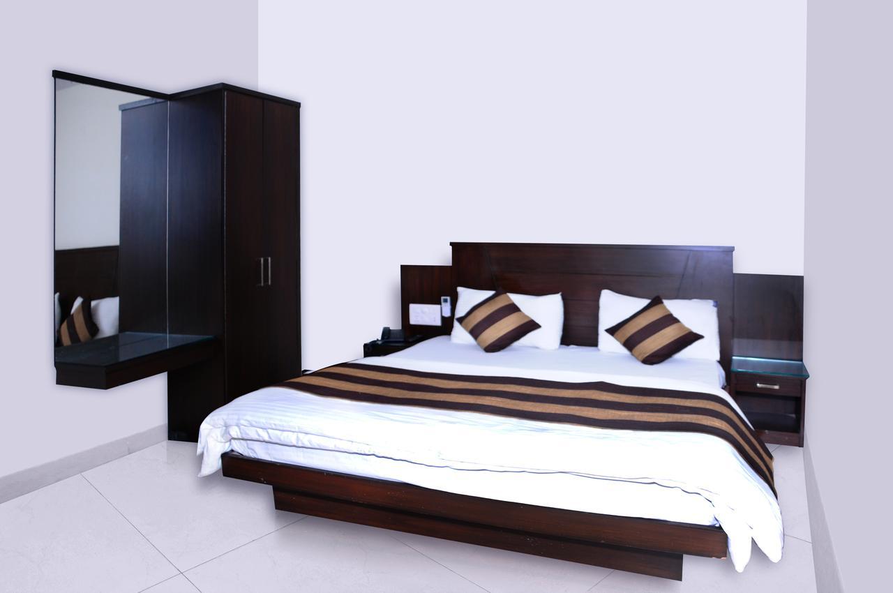Hotel Usa Nowe Delhi Zewnętrze zdjęcie