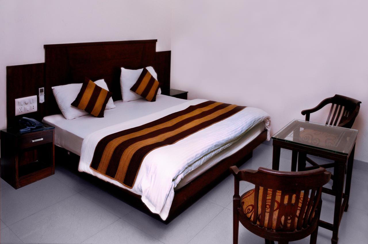 Hotel Usa Nowe Delhi Zewnętrze zdjęcie